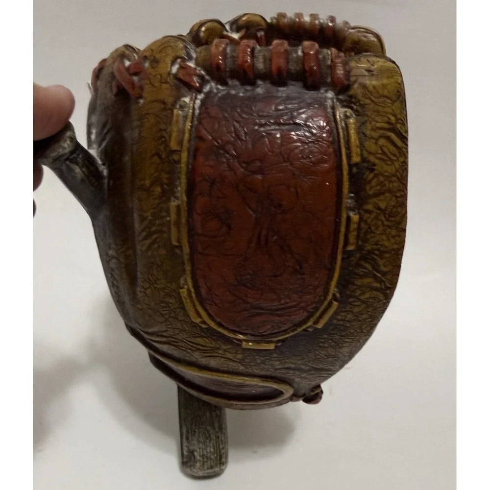 Baseball Glove Toilet Paper Holder Resin Wall Mount Sports Bathroom Decor Mitt